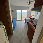 Pixie Dust Apartment In Pisak شقة بيساك